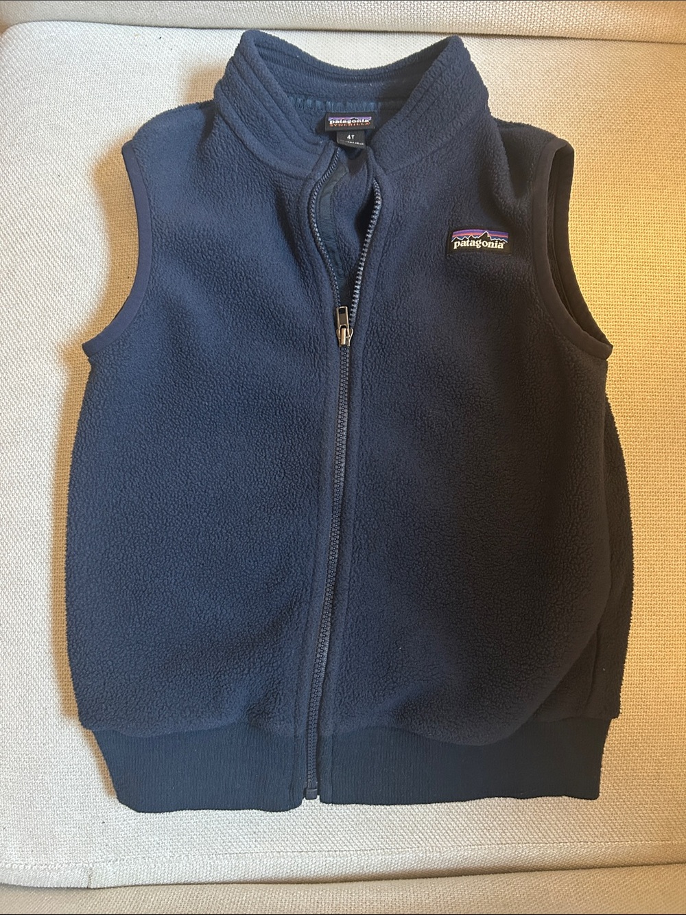 Kids navy fleece vest